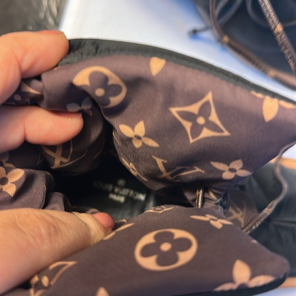 Louis Vuitton boots - Picture 14 of 14